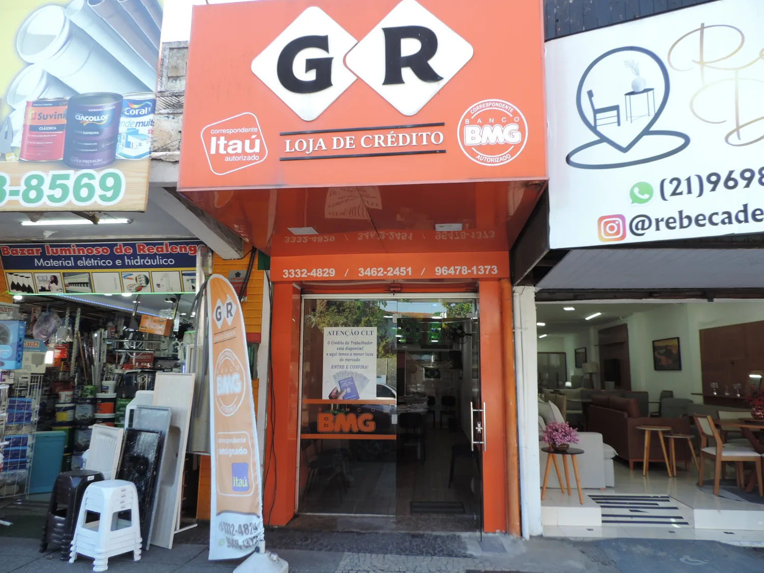 Loja de crédito consignado do Grupo Real em Realengo, Rio de Janeiro